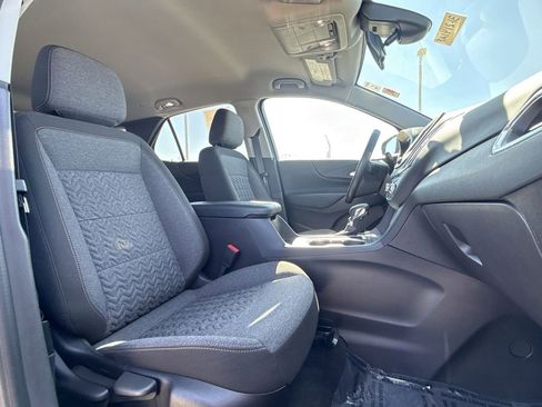 Used 2024 Chevrolet Equinox LT image 25