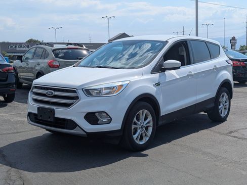 Used 2017 Ford Escape SE AWD/4WD image 8