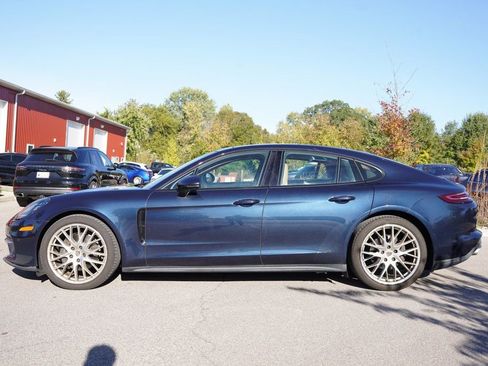 Used 2018 Porsche Panamera 4 image 3