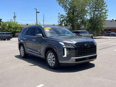 Certified 2025 Hyundai Palisade SEL FWD image 3