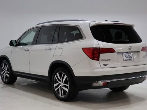 Used 2018 Honda Pilot Touring image 6