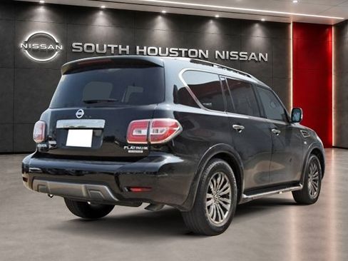 Used 2019 Nissan Armada Platinum w/ Captain's Chairs Package RWD image 4