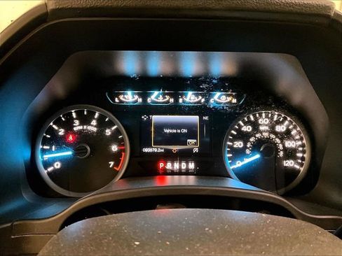 Used 2018 Ford F150 XLT w/ Equipment Group 302A Luxury AWD/4WD image 19