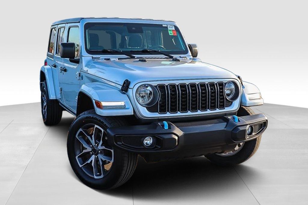 Used 2024 Jeep Wrangler Unlimited AWD/4WD image 2