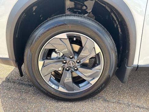 New 2026 Nissan Rogue SV image 8