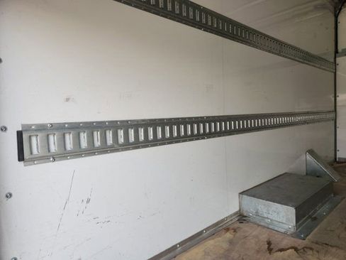 Used 2025 Chevrolet Express 3500 w/ Power Convenience Package image 32