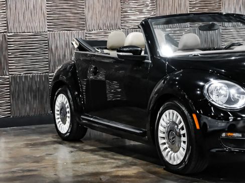 Used 2014 Volkswagen Beetle 2.5 FWD image 5