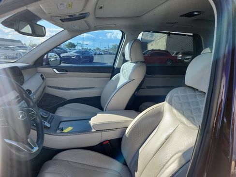 Used 2022 Hyundai Palisade Limited FWD image 17