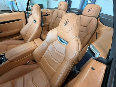 Used 2016 Maserati GranTurismo Sport RWD image 16