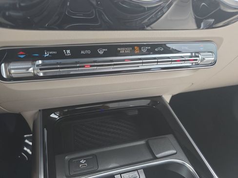 Used 2025 Mercedes-Benz GLA 250 image 25