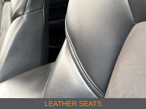 Used 2018 MAZDA CX-5 Touring w/ Preferred Equipment Package FWD image 8