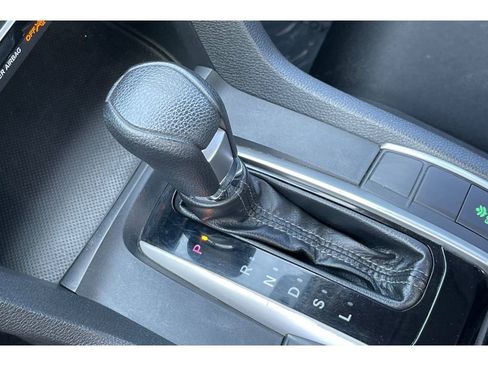 Used 2016 Honda Civic EX image 32