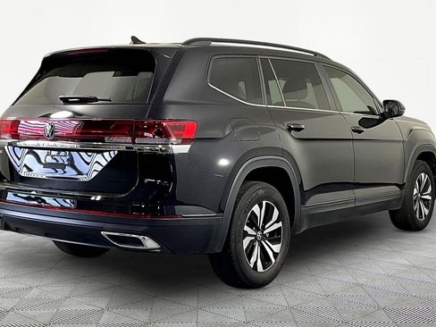 Used 2024 Volkswagen Atlas SE image 6