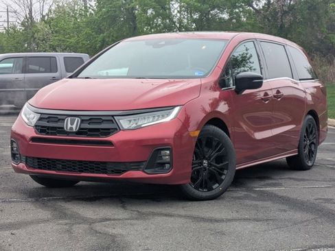 Used 2025 Honda Odyssey Sport-L image 2