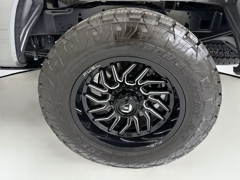 Used 2026 Ford F250 Lariat w/ FX4 Off-Road Package AWD/4WD image 30
