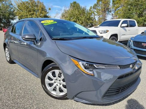 Used 2023 Toyota Corolla LE image 8