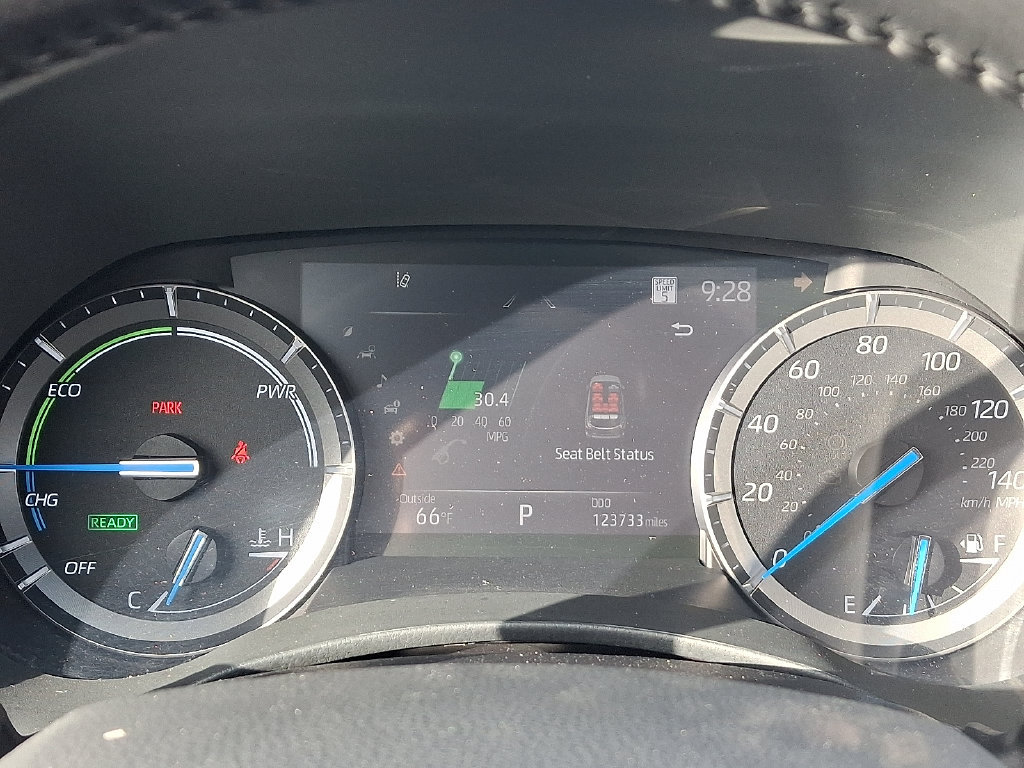 Certified 2021 Toyota Highlander Limited AWD/4WD image 22