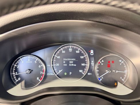 Used 2024 MAZDA MAZDA3 s FWD image 21
