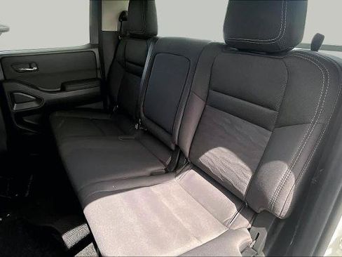 Certified 2024 Nissan Frontier SV w/ Tow Package RWD image 19