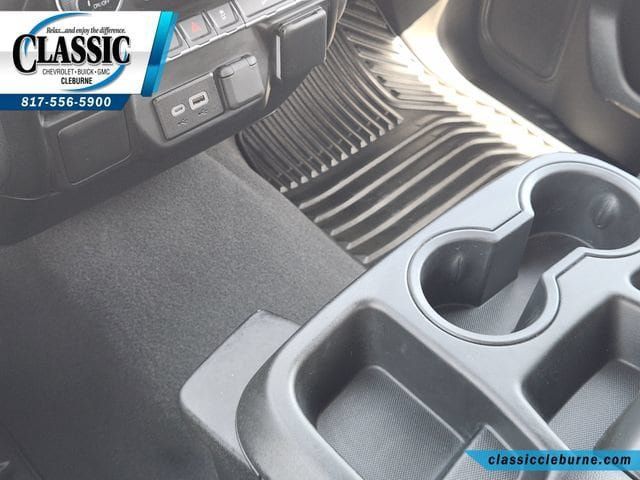 Used 2025 Chevrolet Silverado 1500 Custom Trail Boss w/ LPO, Dark Essentials Package AWD/4WD image 21