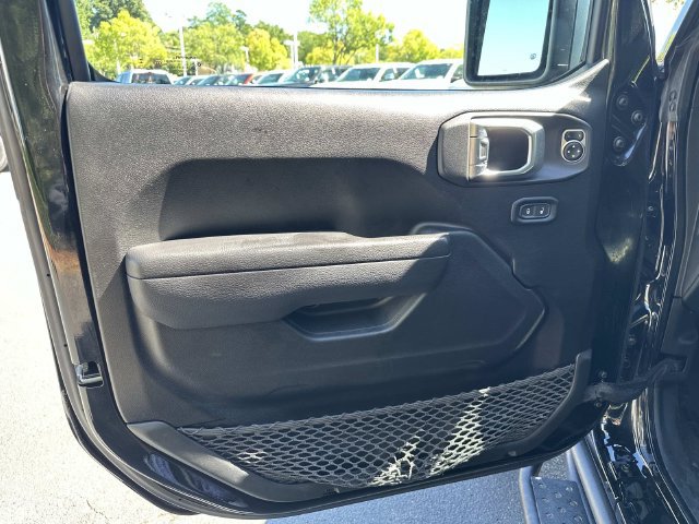 Used 2024 Jeep Wrangler Unlimited Sport AWD/4WD image 15