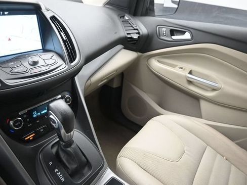 Used 2016 Ford Escape SE w/ SE Chrome Package FWD image 29