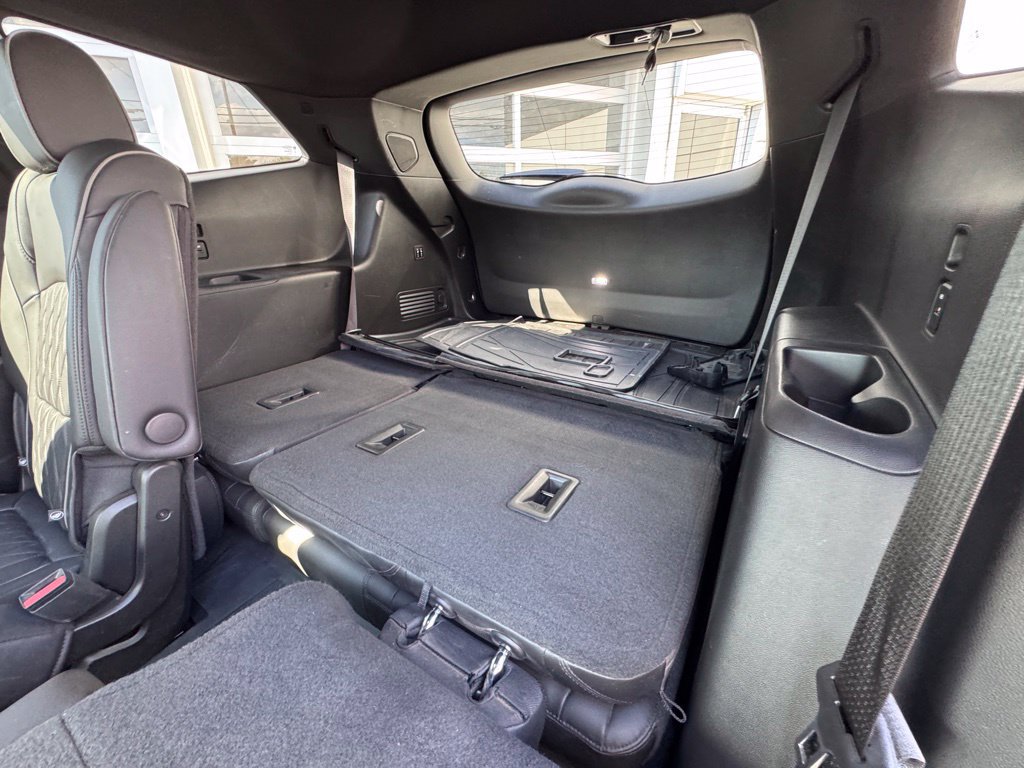 Used 2023 Buick Enclave Avenir w/ Trailering Package, 5000 lbs. AWD/4WD image 29