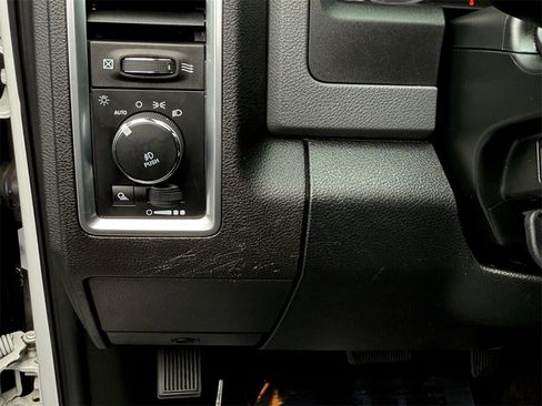 Used 2018 RAM 1500 Big Horn image 12