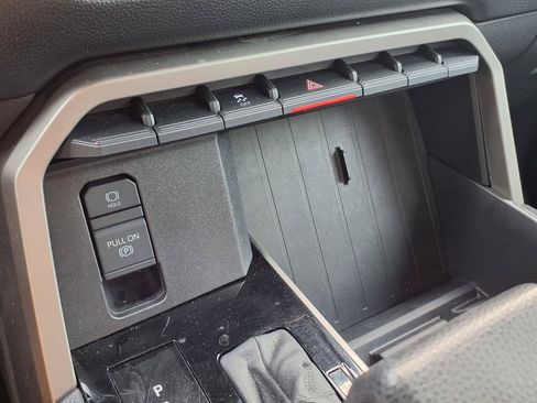 Used 2025 Toyota Tundra SR5 AWD/4WD image 11