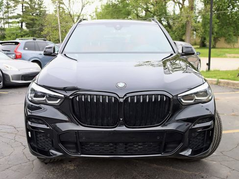 Used 2022 BMW X5 xDrive40i w/ M Sport Package AWD/4WD image 10