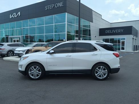 Used 2019 Chevrolet Equinox Premier FWD image 4