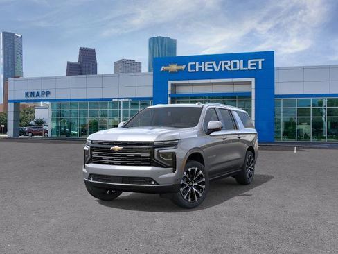 New 2026 Chevrolet Suburban High Country w/ LPO, Illumination Package RWD image 32