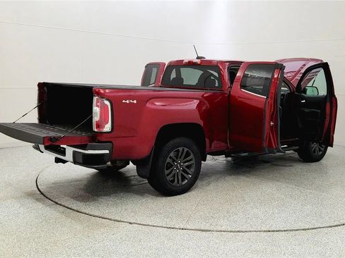 Used 2020 GMC Canyon SLE w/ Elevation Edition image 12