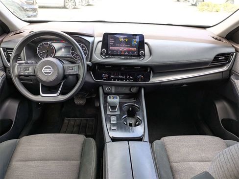 Used 2021 Nissan Rogue SV image 15