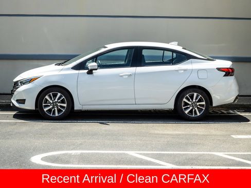 Used 2025 Nissan Versa SV FWD image 4