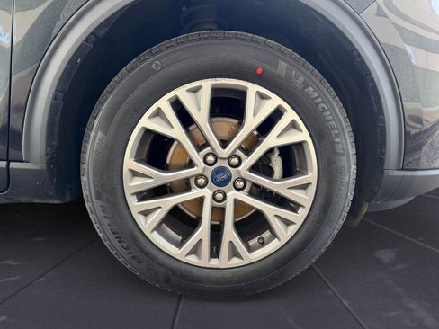 Used 2022 Ford Escape SEL image 14