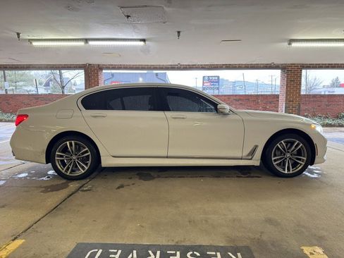 Used 2018 BMW 750i xDrive image 6
