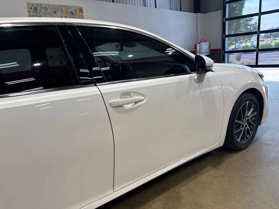 Used 2017 Lexus ES 350 w/ Navigation System Package FWD image 69