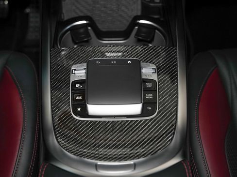 Used 2025 Mercedes-Benz G 63 AMG 4MATIC image 42