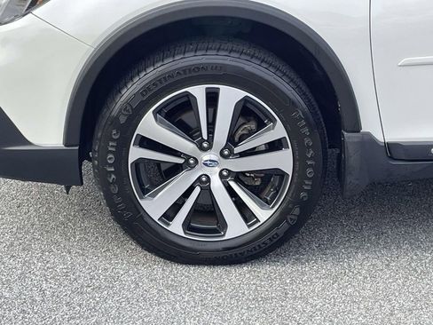 Used 2019 Subaru Outback 3.6R Limited w/ Popular Package #2 image 9