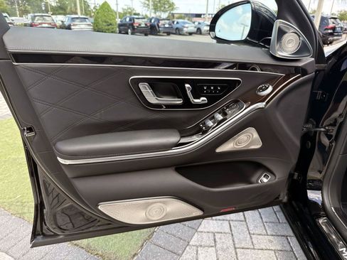 Certified 2024 Mercedes-Benz Maybach S 680 4MATIC image 19
