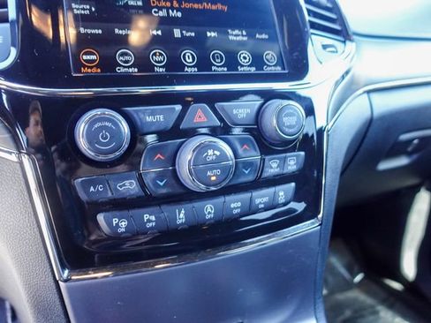 Used 2021 Jeep Grand Cherokee Limited X RWD image 20