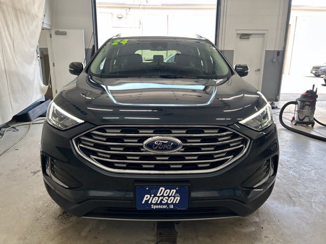 Used 2024 Ford Edge Titanium w/ Cargo Accessory Package AWD/4WD image 2