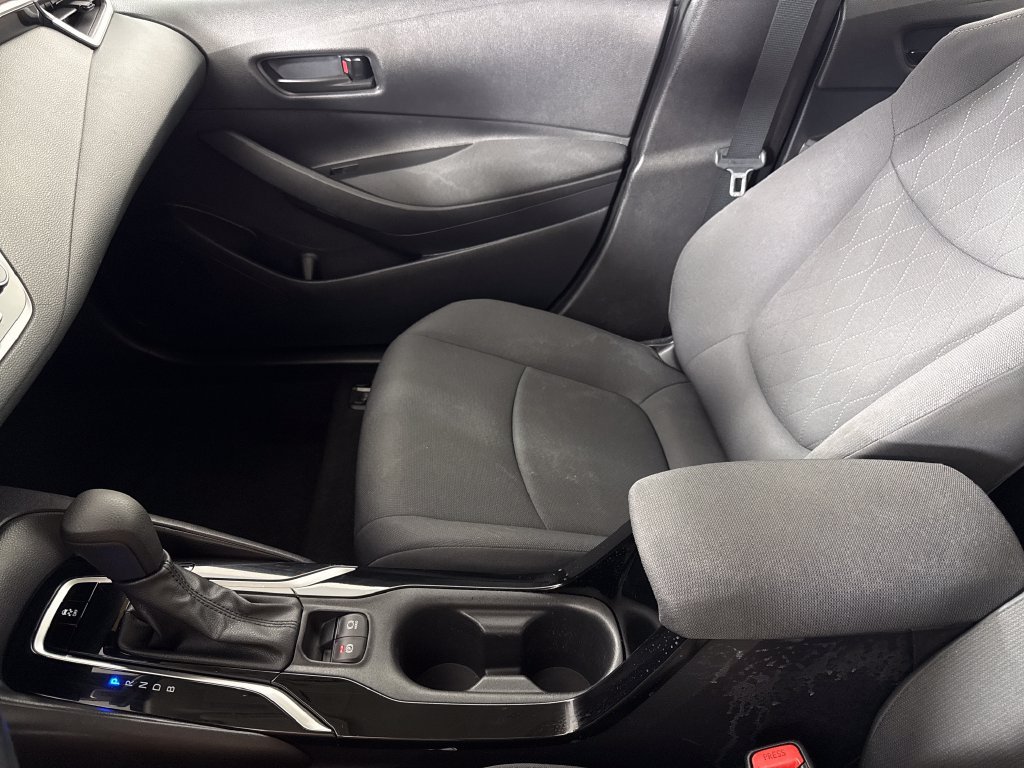 Used 2022 Toyota Corolla LE FWD image 20