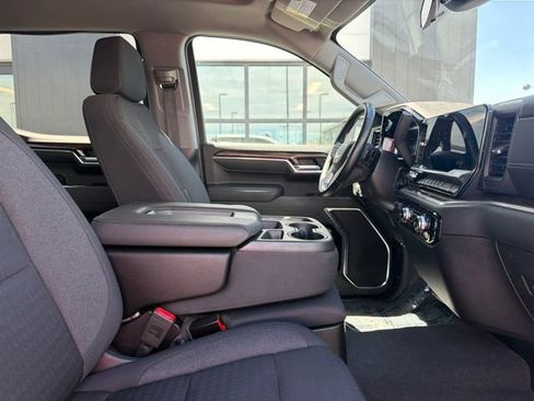 Used 2023 GMC Sierra 1500 SLE AWD/4WD image 9