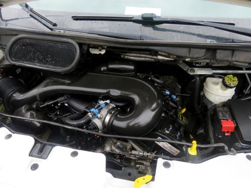 Used 2015 Ford Transit 250 130 Low Roof w/ Exterior Upgrade Package image 21