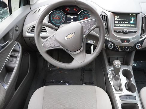 Certified 2017 Chevrolet Cruze LT w/ RS Package FWD image 19