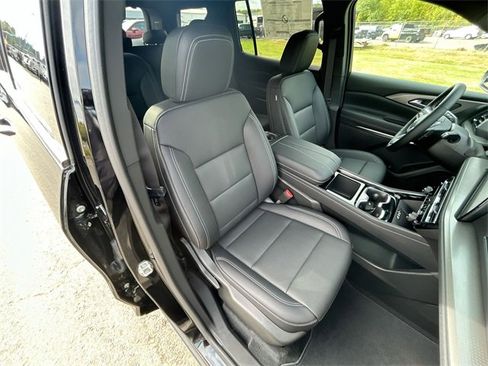 New 2025 Chevrolet Traverse LT w/ Driver Confidence Package image 27