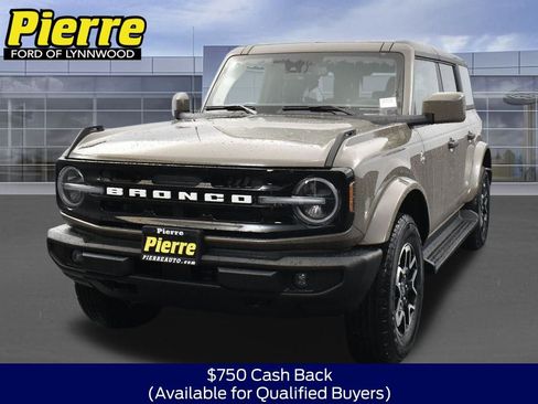 New 2026 Ford Bronco Outer Banks AWD/4WD image 1
