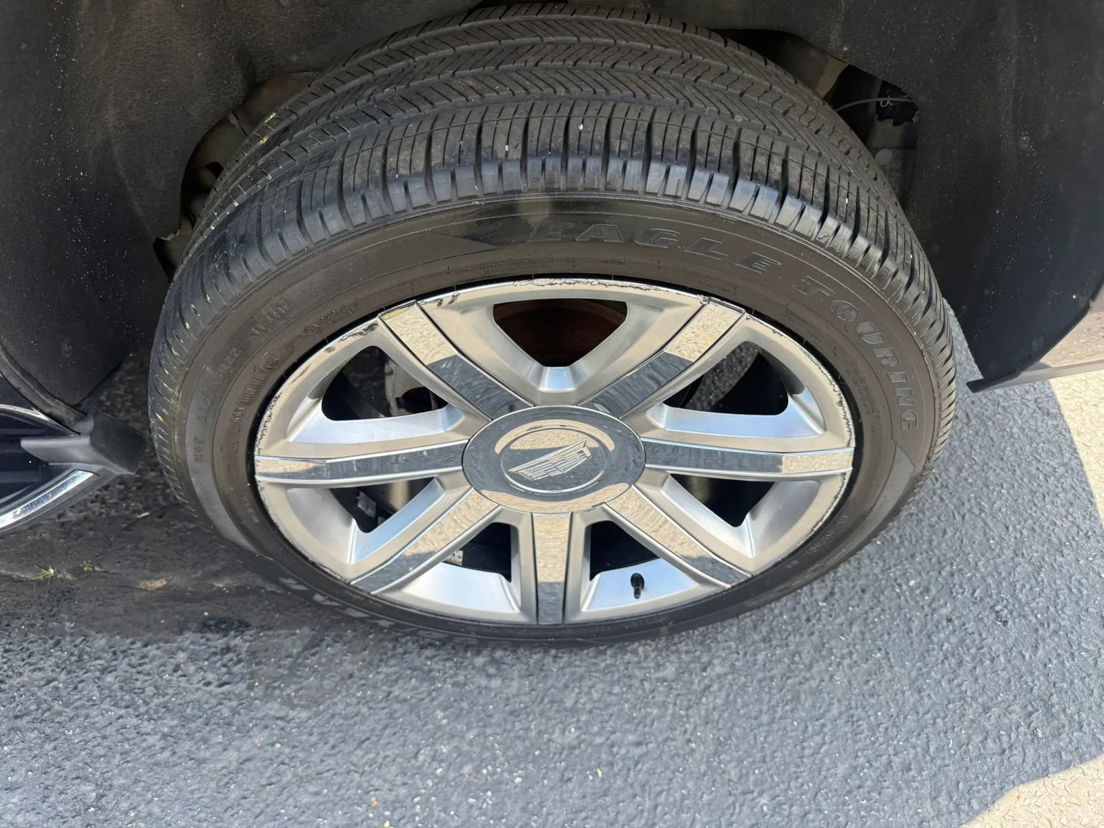 Used 2019 Cadillac Escalade Luxury AWD/4WD image 59